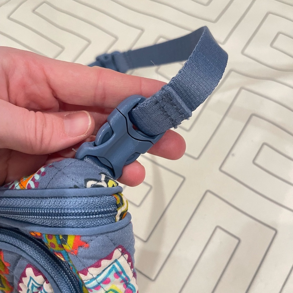 Vera Bradley Hip Bag - Picture 4 of 9